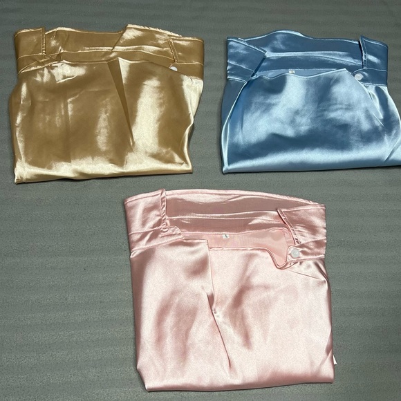 Lot Of 3x Unbranded Satin Blouses Pastel Colors Pink Light blue Gold NWOT - Picture 2 of 9